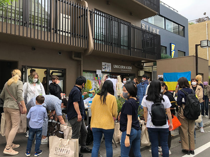 ウクライナ支援バザー会場