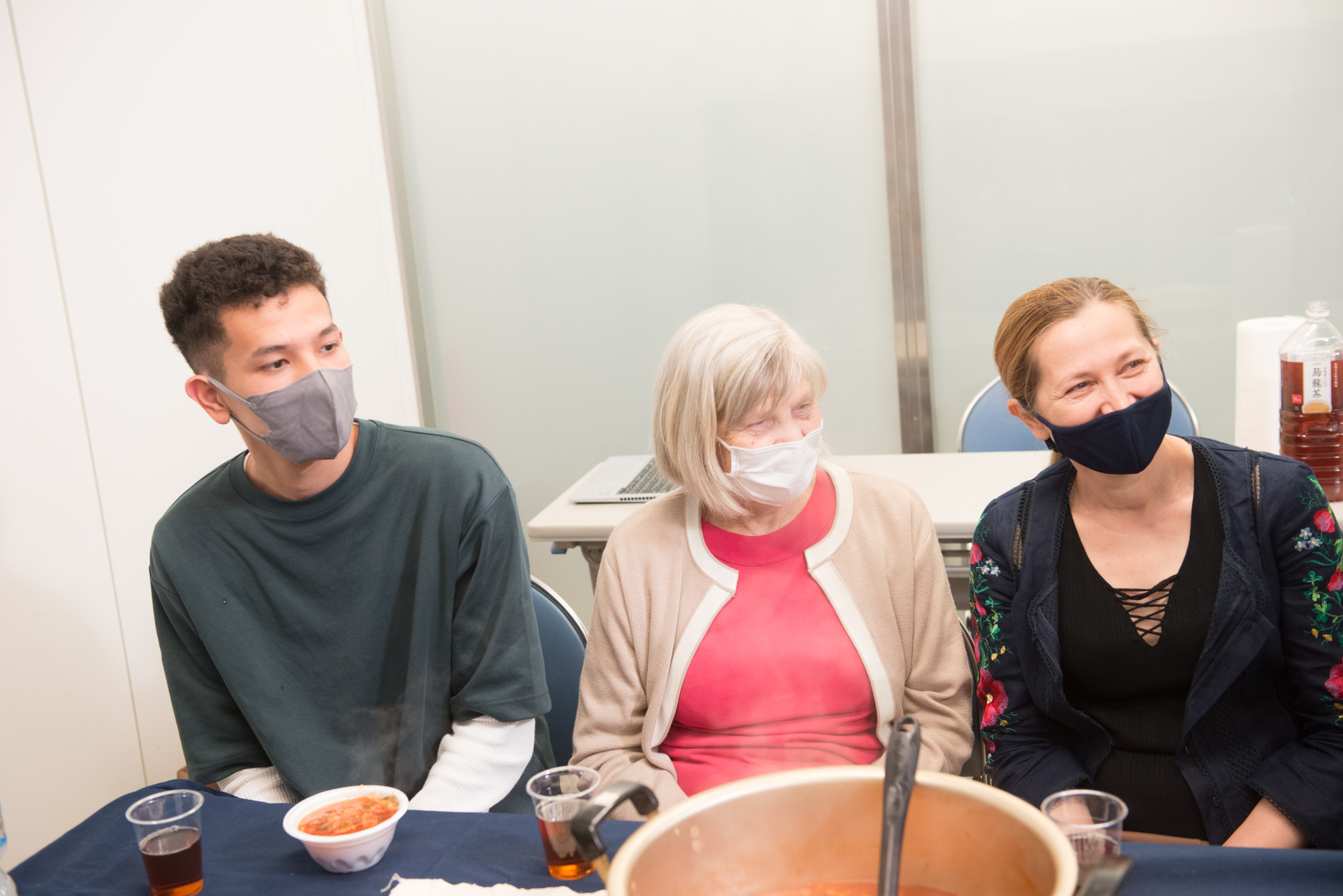 試食会の様子18